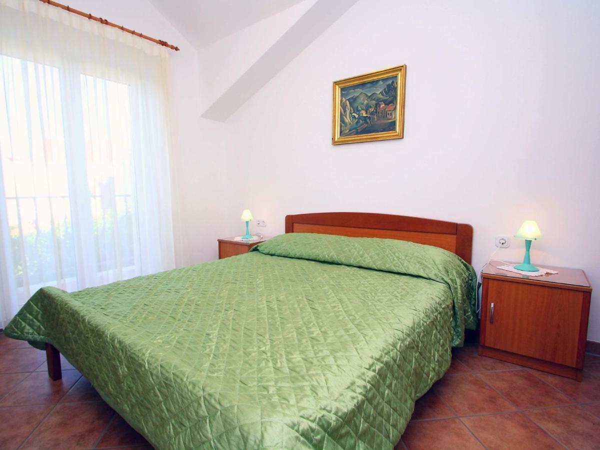 Apartment Ivo-4 Supetar Buitenkant foto